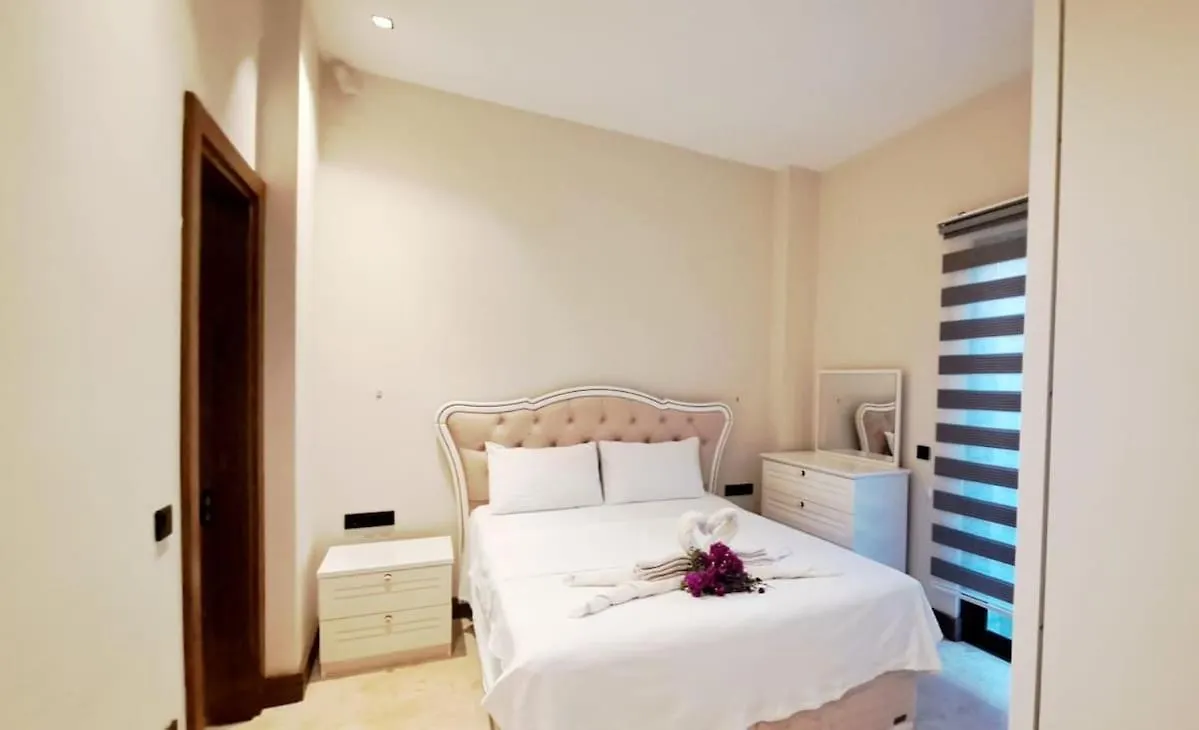 Oezel Havuzlu Tas Villa 博德鲁姆 土耳其